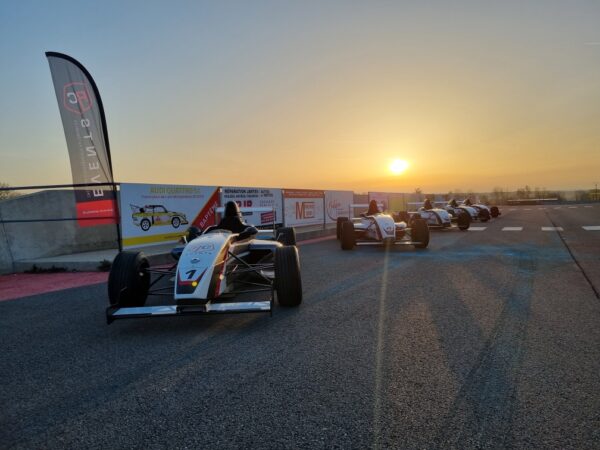 Ecole de Pilotage Circuit de Mirecourt RC Events - Formule Renault 2.0